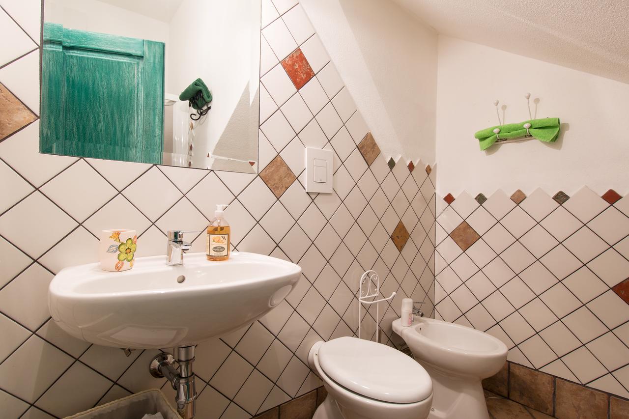 Erbas Bed And Breakfast Nuoro  Exterior photo